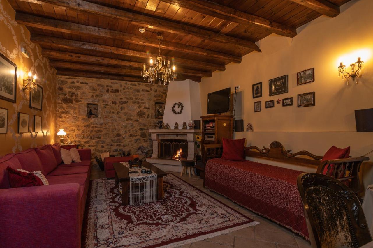 Hotel Proselinos Dimitsana Esterno foto