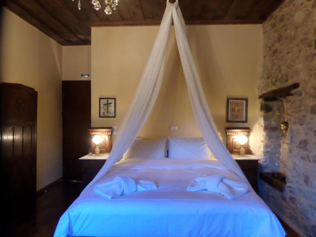 Hotel Proselinos Dimitsana Esterno foto